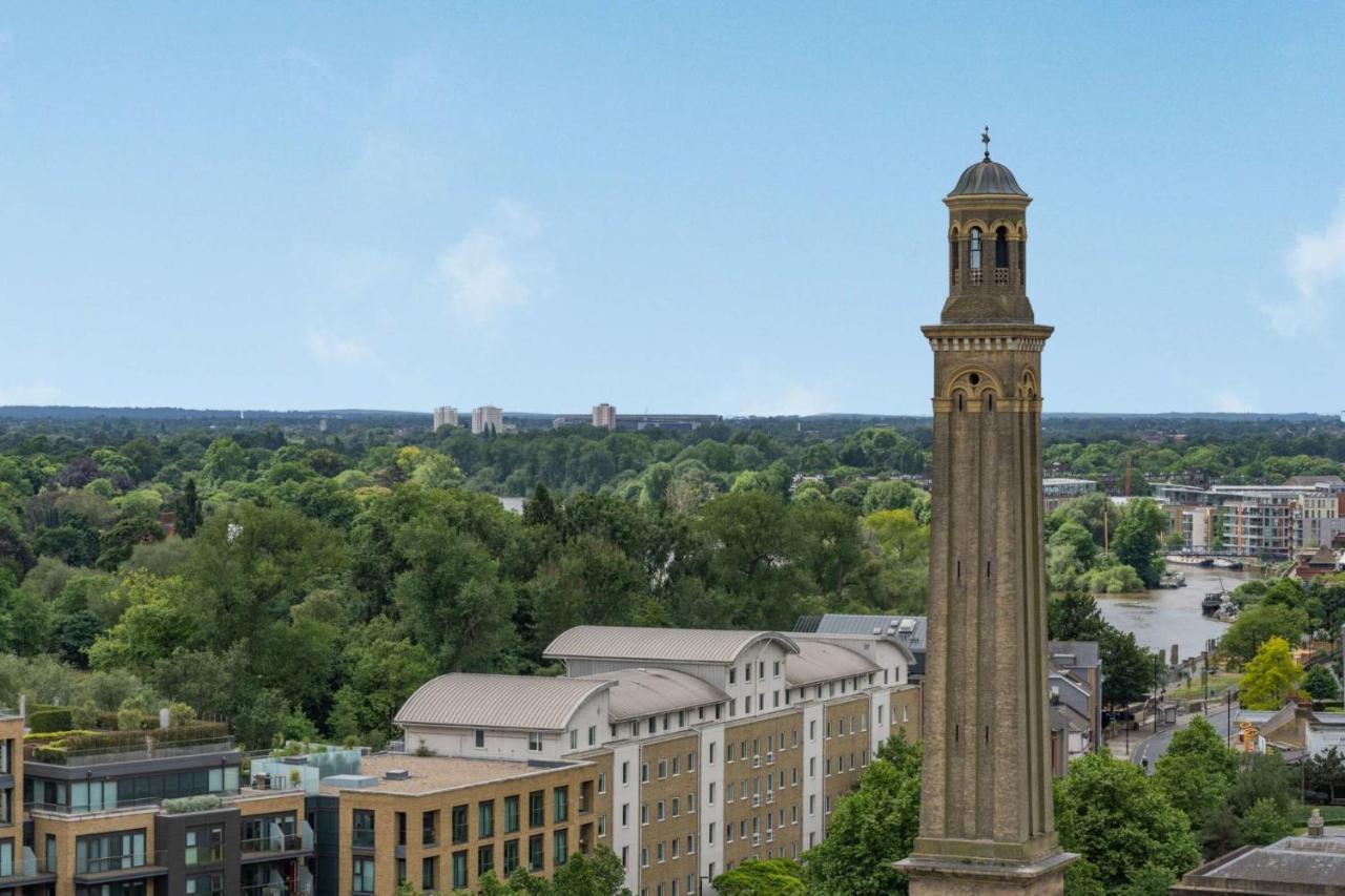 Modern Apartments In Brentford 2 Minutes Walk From Kew Bridge Екстериор снимка